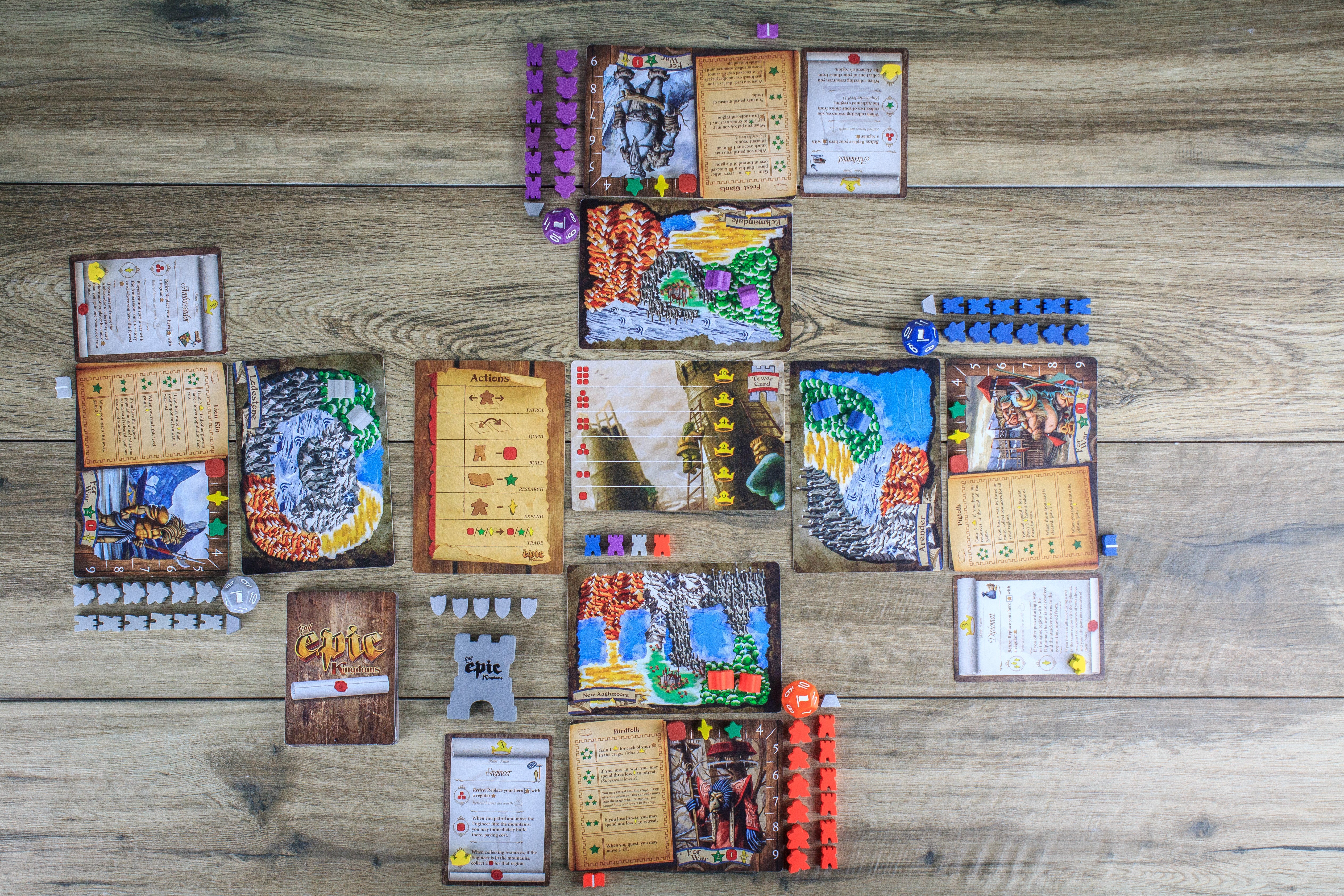 Tiny Epic Kingdoms Deluxe - Image 2